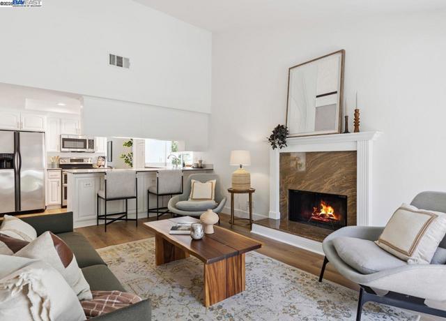 2485 Talavera Dr, San Ramon CA: https://media.crmls.org/mediaz/0482cdaf-1f86-46dc-980e-17965638ff70.jpg