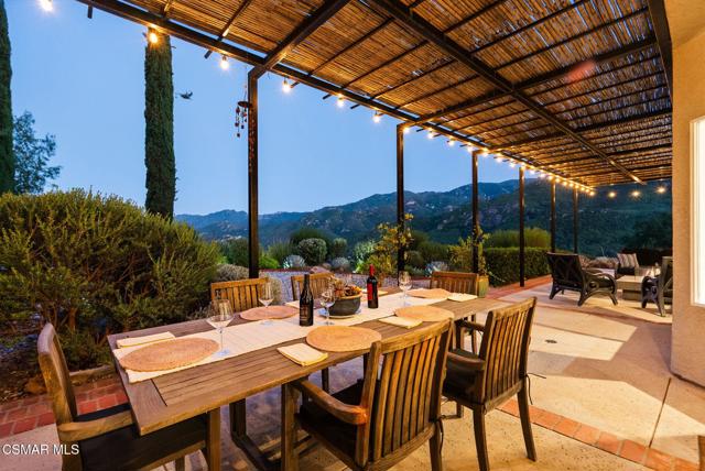 29845 Vista Del Arroyo, Agoura Hills CA: https://media.crmls.org/mediaz/0482ee99-a0fb-45cf-a720-406a216c60f6.jpg
