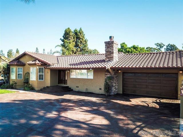 68 E Bonita Rd, Chula Vista CA: https://media.crmls.org/mediaz/0485b53c-162d-48b3-9c01-40e460965360.jpg