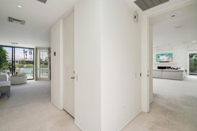 23 Park Lane, Rancho Mirage CA: https://media.crmls.org/mediaz/0485e579-96e0-4209-ac97-1426c68301c6.jpg