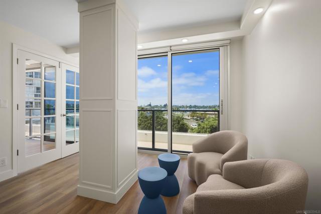 1820 Avenida del Mundo, Coronado CA: https://media.crmls.org/mediaz/048733c8-7745-4db8-846a-7839d0ff068c.jpg