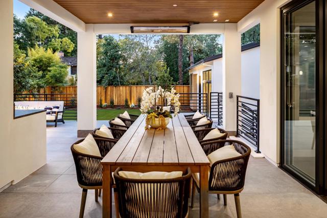 1080 Creek Drive, Menlo Park CA: https://media.crmls.org/mediaz/0487815b-b982-4a7f-be37-97f8d169656e.jpg