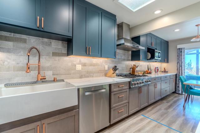 1327 Crespi Drive, Pacifica CA: https://media.crmls.org/mediaz/048795ce-a1b9-40b2-8e6c-36c899462127.jpg