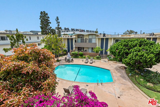 4715 La Villa Marina, Marina del Rey CA: https://media.crmls.org/mediaz/0487c4d4-2f32-422c-b3ef-1af5f11853be.jpg