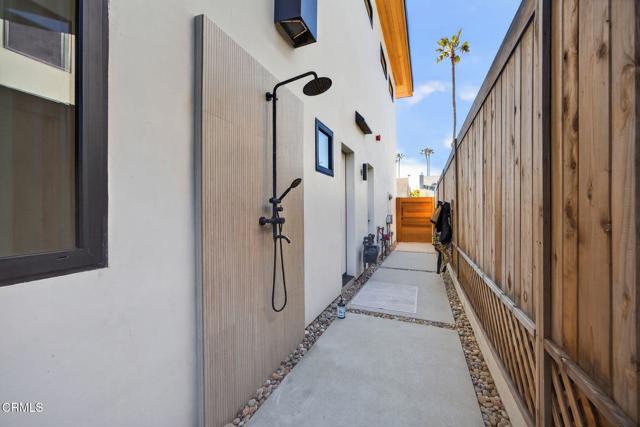 Detail Gallery Image 28 of 70 For 1305 Beachmont, Ventura,  CA 93001 - 4 Beds | 4 Baths