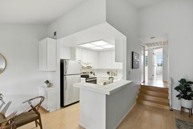 461 Costa Mesa Terrace, Sunnyvale CA: https://media.crmls.org/mediaz/0488977d-7a0e-475e-ba51-c68919360b6c.jpg