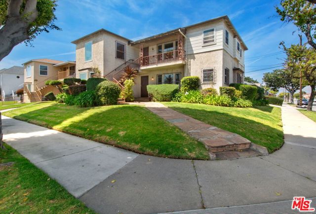 2901 W 85th Street, Inglewood CA: https://media.crmls.org/mediaz/0488ec91-1718-4031-ac6f-d337945665af.jpg