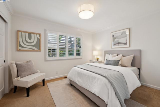 290 Bolla Ave, Alamo CA: https://media.crmls.org/mediaz/048960dc-e559-4280-b4d2-c54cc016fa9f.jpg