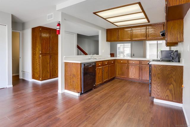 12741 Laurel St, Lakeside CA: https://media.crmls.org/mediaz/04899fb8-8897-454b-93f1-efc0b2094fc7.jpg