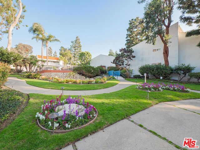 802 CAMINO REAL, Redondo Beach, California 90277, 1 Bedroom Bedrooms, ,1 BathroomBathrooms,Residential,Sold,CAMINO REAL,22120895