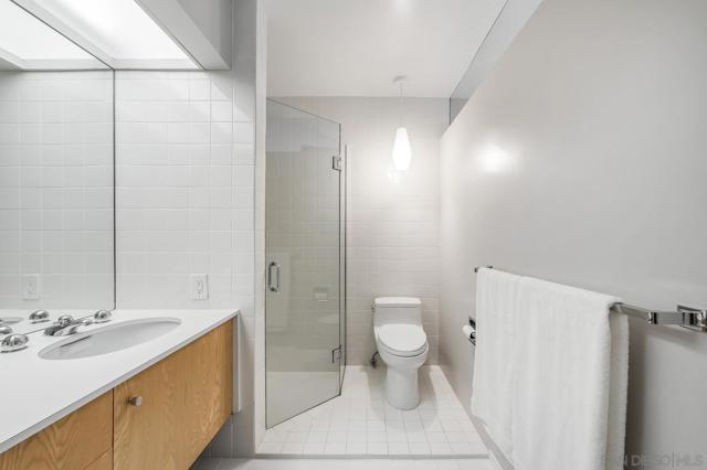 3200 6th Avenue, San Diego CA: https://media.crmls.org/mediaz/048b7701-d7d4-4d2a-a5f7-2d54980bae8b.jpg