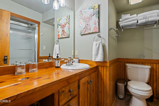 54186 Road 432, Bass Lake CA: https://media.crmls.org/mediaz/048bba46-bfe4-435d-809c-bb1c540ba347.jpg