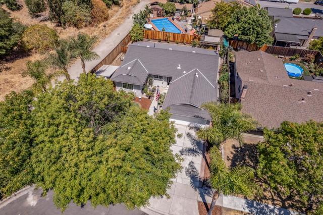 3166 Balmoral Drive, San Jose CA: https://media.crmls.org/mediaz/048c3efe-a648-4d72-93ba-a2a7c1c01c17.jpg