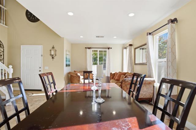1332 Carneros Valley st, Chula Vista CA: https://media.crmls.org/mediaz/048c9eb8-96bf-497d-b82f-33eb34ed118f.jpg