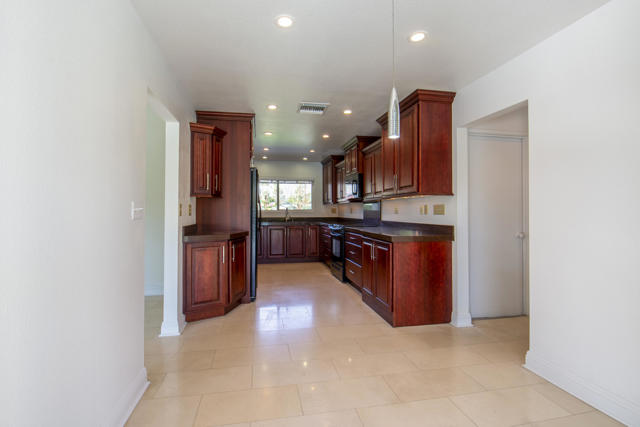 1274 S Beverly Drive, Palm Springs, CA 92264