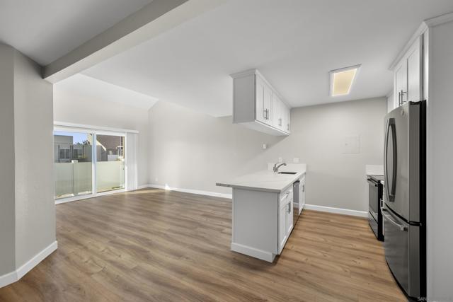 8036 Linda Vista Road, San Diego CA: https://media.crmls.org/mediaz/048d7a0a-dc60-4397-b28c-9be794e950bb.jpg