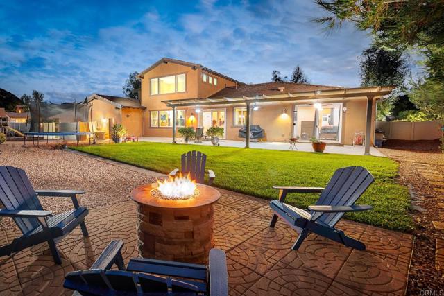 Detail Gallery Image 3 of 52 For 14128 Winged Foot Cir, Valley Center,  CA 92082 - 5 Beds | 4/1 Baths