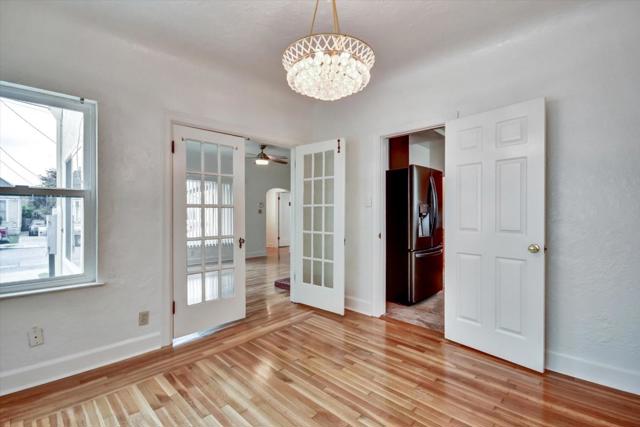 325 Capitol Street, Salinas CA: https://media.crmls.org/mediaz/048f1aa0-e458-4fe1-9cb5-a00abf6bba6c.jpg