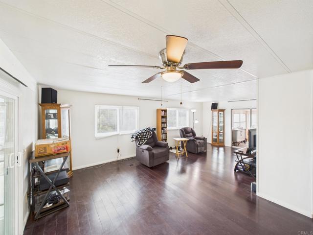 Detail Gallery Image 5 of 43 For 13460 Hwy 8 Business #124,  Lakeside,  CA 92040 - 2 Beds | 2 Baths
