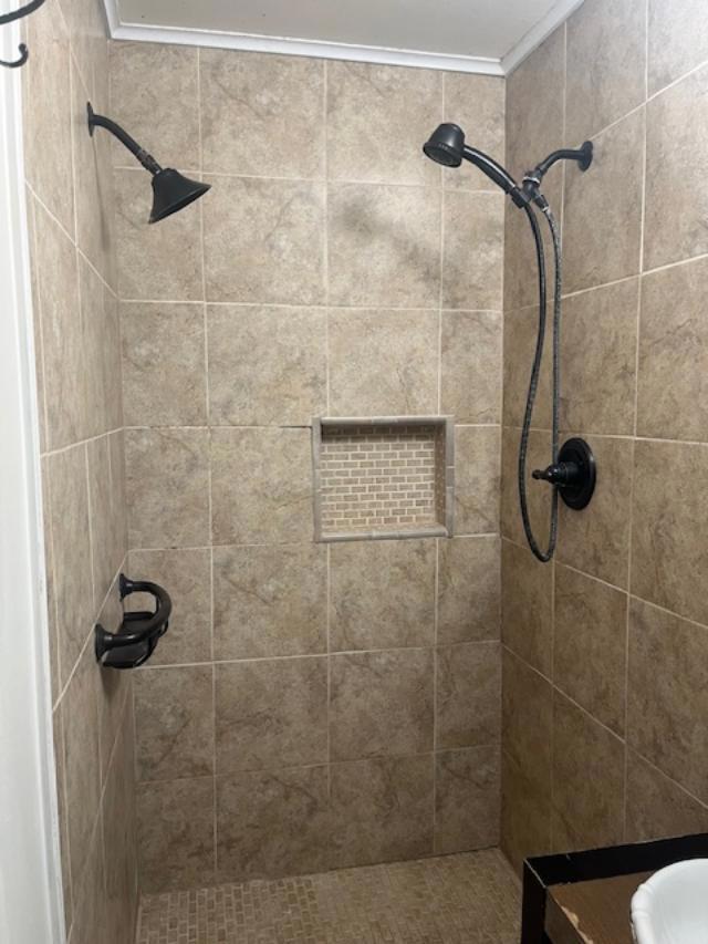 Image 4 of 9 For 15275 Arnold Drive