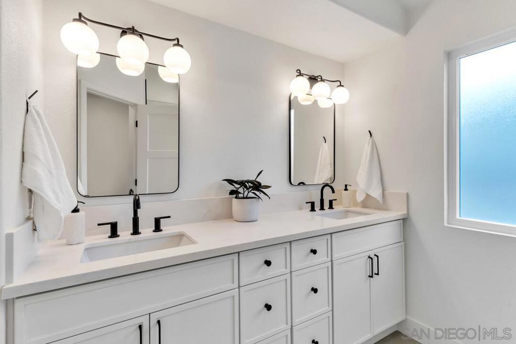 MLS #250044452SD image #27