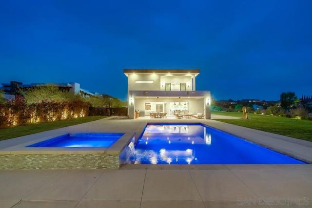 2885 Gate Three Place, Chula Vista CA: https://media.crmls.org/mediaz/0490a12c-eb2d-4930-bb4f-718d4d718890.jpg