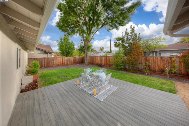 1392 Springview Ct., Concord CA: https://media.crmls.org/mediaz/0491fb16-1f1a-4b56-8ac0-f6b9482673a6.jpg
