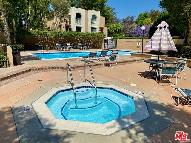 712 Vallejo Villas, Los Angeles CA: https://media.crmls.org/mediaz/049479f1-66d1-4d2f-9858-c6cad694d981.jpg