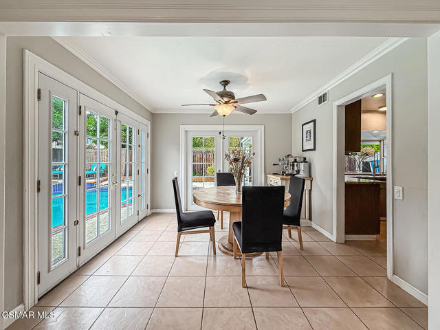 3307 Rainbow Creek Circle, Thousand Oaks CA: https://media.crmls.org/mediaz/0494bbc6-a98e-4e77-9e6d-e3c4303fe424.jpg