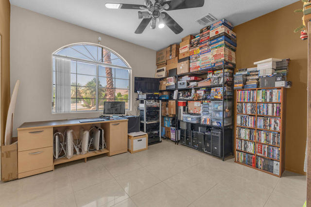 Image 21 of 38 For 68138 Seville Court