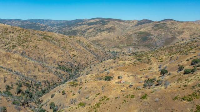 14600 Del Puerto Canyon Road, Newman CA: https://media.crmls.org/mediaz/049547a3-572e-46ed-bd4e-02727677dfb7.jpg
