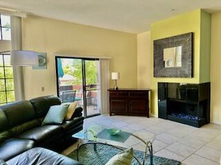 Image 4 of 28 For 2601 Broadmoor Drive 7