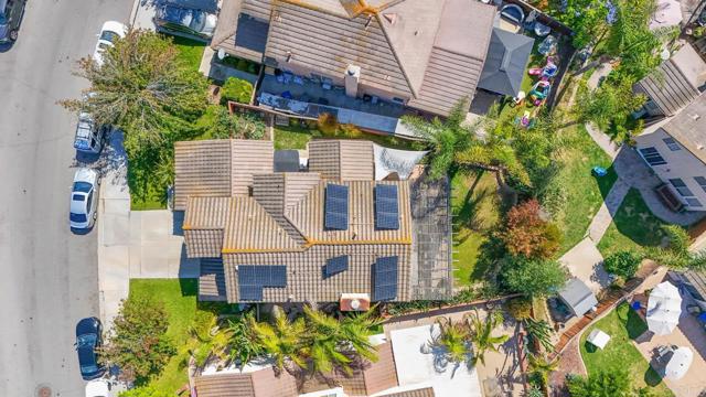 2552 Saddlehorn Drive, Chula Vista CA: https://media.crmls.org/mediaz/04966e10-170b-422c-ba4c-a8ae01ec839b.jpg