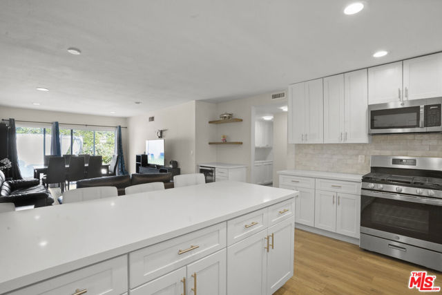 20243 Valerio Street photo 2