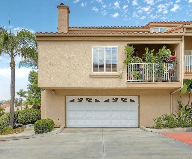 Detail Gallery Image 2 of 45 For 7544 Romeria St, Carlsbad,  CA 92009 - 3 Beds | 3 Baths