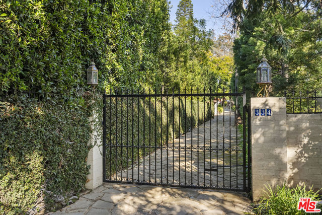 Drew Fenton | 334 N Carmelina Avenue Los Angeles CA | MLS: 7014320