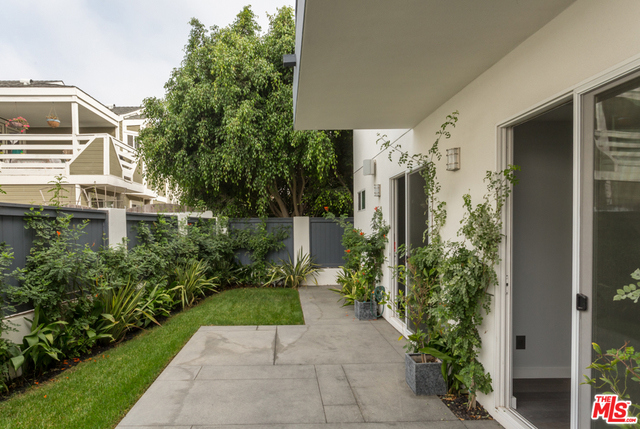 205 IRENA Avenue, Redondo Beach, California 90277, 5 Bedrooms Bedrooms, ,4 BathroomsBathrooms,Residential,Sold,IRENA,17275834