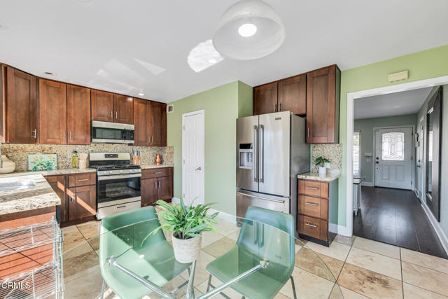 Detail Gallery Image 11 of 31 For 3362 Corning St, Thousand Oaks,  CA 91320 - 4 Beds | 2 Baths