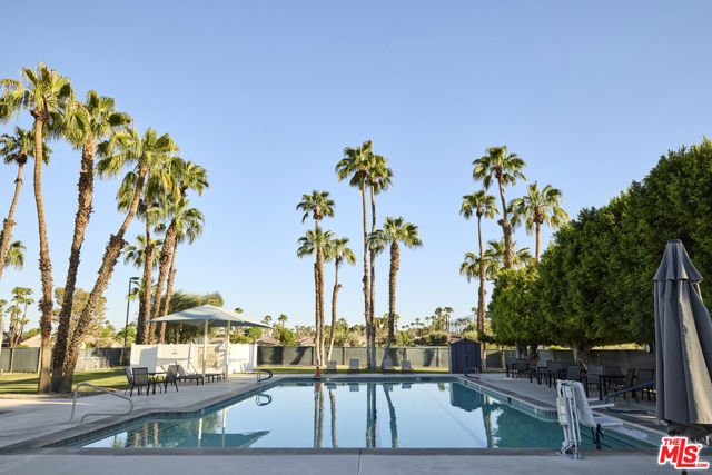 10 Wimbledon Circle, Rancho Mirage, CA 92270