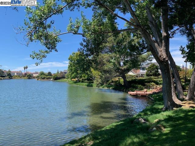 37 Clipper Drive, Alameda CA: https://media.crmls.org/mediaz/049a18a7-3584-4311-ae30-6fbc647da187.jpg