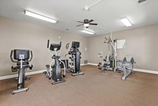 1795 Parkview Green Circle, San Jose CA: https://media.crmls.org/mediaz/049ad1fe-877c-478a-80e3-715f6fd20add.jpg