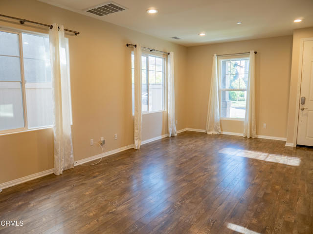 Detail Gallery Image 14 of 37 For 520 Nile River Dr, Oxnard,  CA 93036 - 4 Beds | 3 Baths