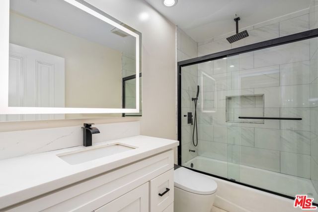 8041 Bulwer Drive, Los Angeles CA: https://media.crmls.org/mediaz/049c7860-d9cd-495c-a252-59719b3f30ae.jpg