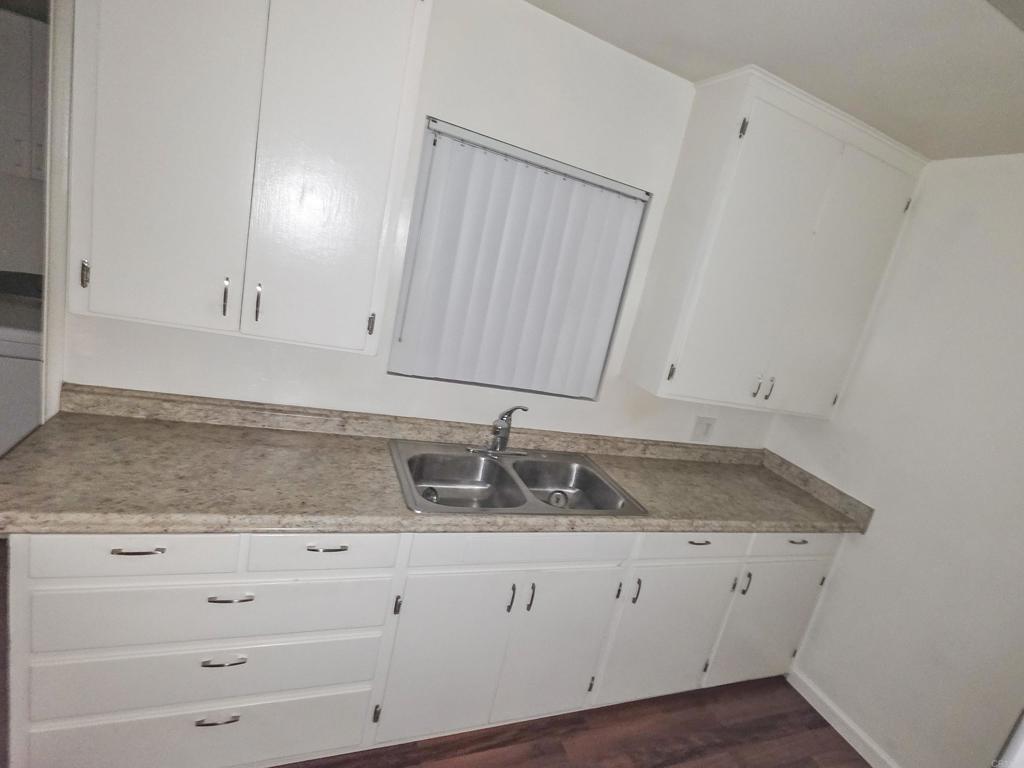 403 4th Ave - photo 10