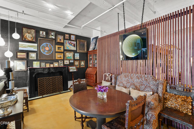 849 S Broadway, Los Angeles CA: https://media.crmls.org/mediaz/049d022b-e8de-4360-aaef-c0cfd52b83b5.jpg
