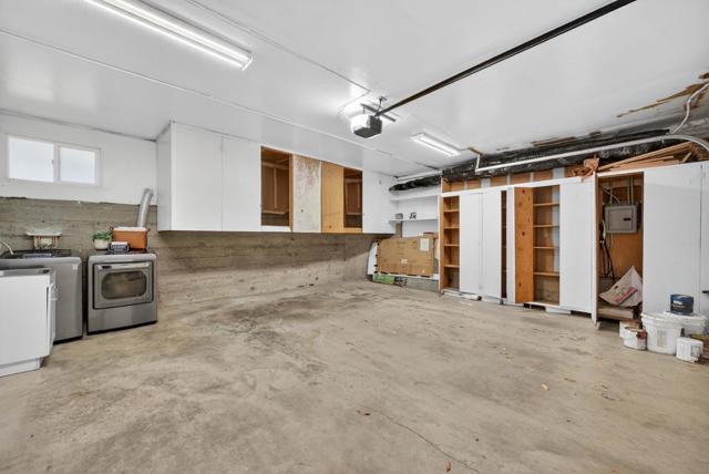 30 Bluebell Lane, Hillsborough CA: https://media.crmls.org/mediaz/049da0d0-f8eb-4ea1-9382-1b5da5d4ac86.jpg