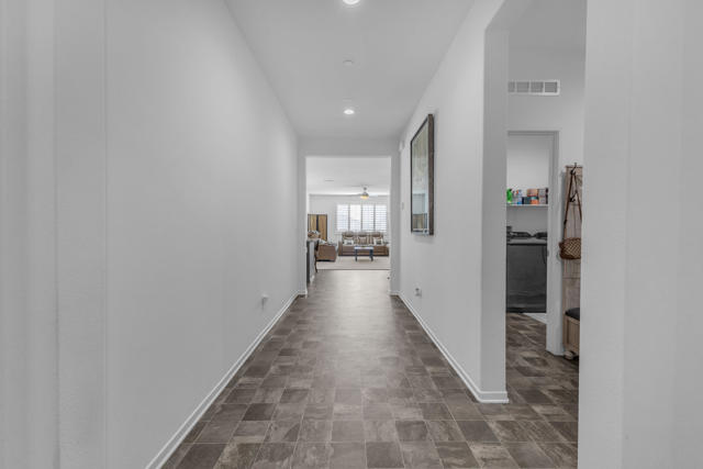 50610 Calle Cebrino, Coachella CA: https://media.crmls.org/mediaz/049da80b-045b-4ff7-ba45-91eb8207c193.jpg