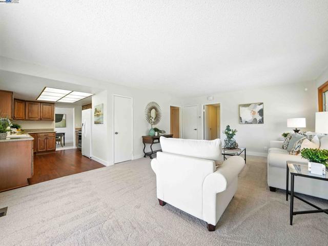 2858 Superior Dr, Livermore CA: https://media.crmls.org/mediaz/049f44b5-c61b-4bf3-a552-88bfbc693fcd.jpg