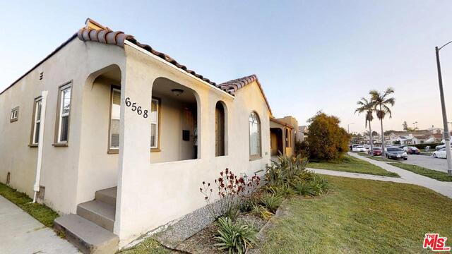 6568 Haas Ave, Los Angeles, CA 90047