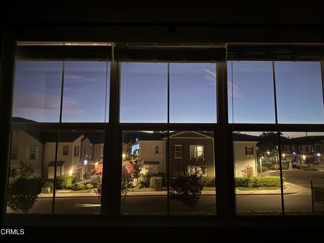 Detail Gallery Image 39 of 67 For 130 Farmhouse Dr #2,  Simi Valley,  CA 93065 - 3 Beds | 2/1 Baths